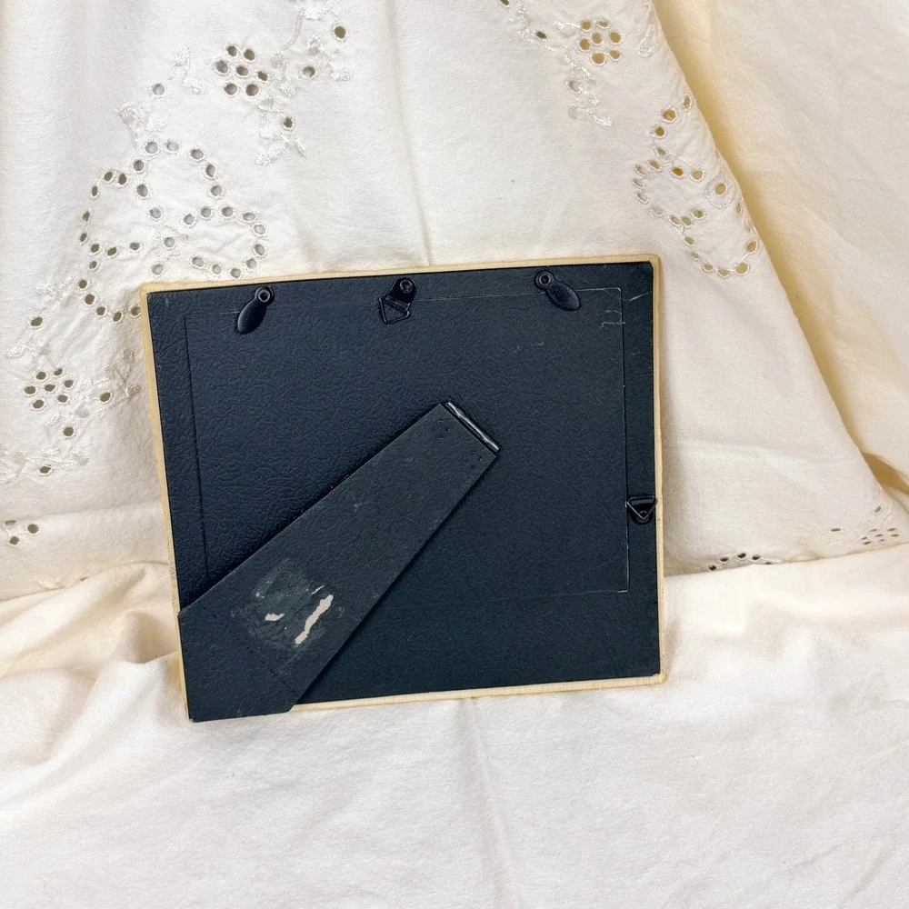 Unbranded vintage photo